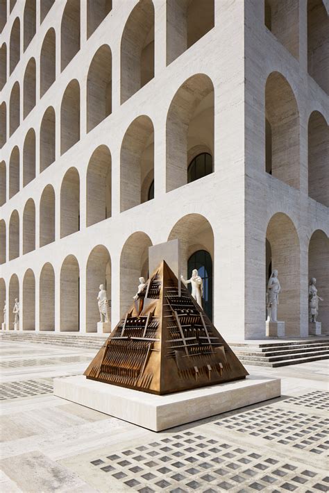 fendi quadrato della concordia 3|Arnaldo Pomodoro al Palazzo della Civiltà Italiana .